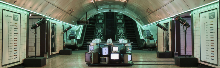 nike roundel london underground